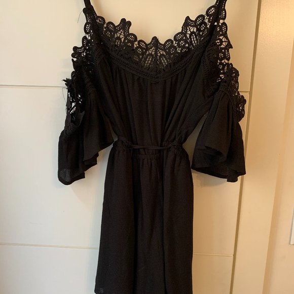 LF Black Lace Drop-Sleeve Romper - Picture 3 of 5